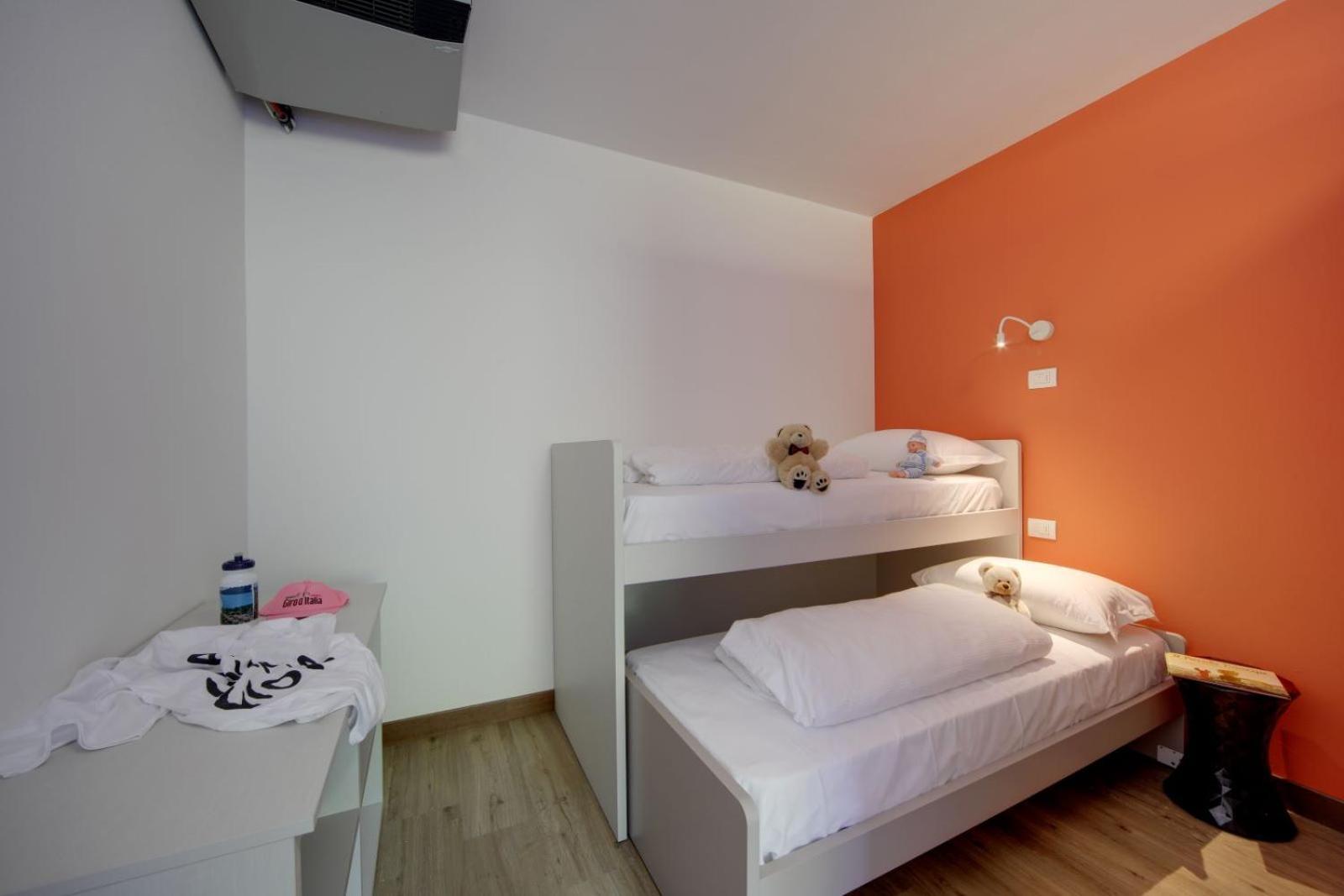 Residence Isolino Verbania Ngoại thất bức ảnh