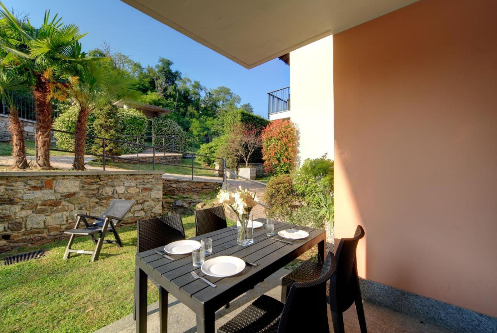 Residence Isolino Verbania Ngoại thất bức ảnh