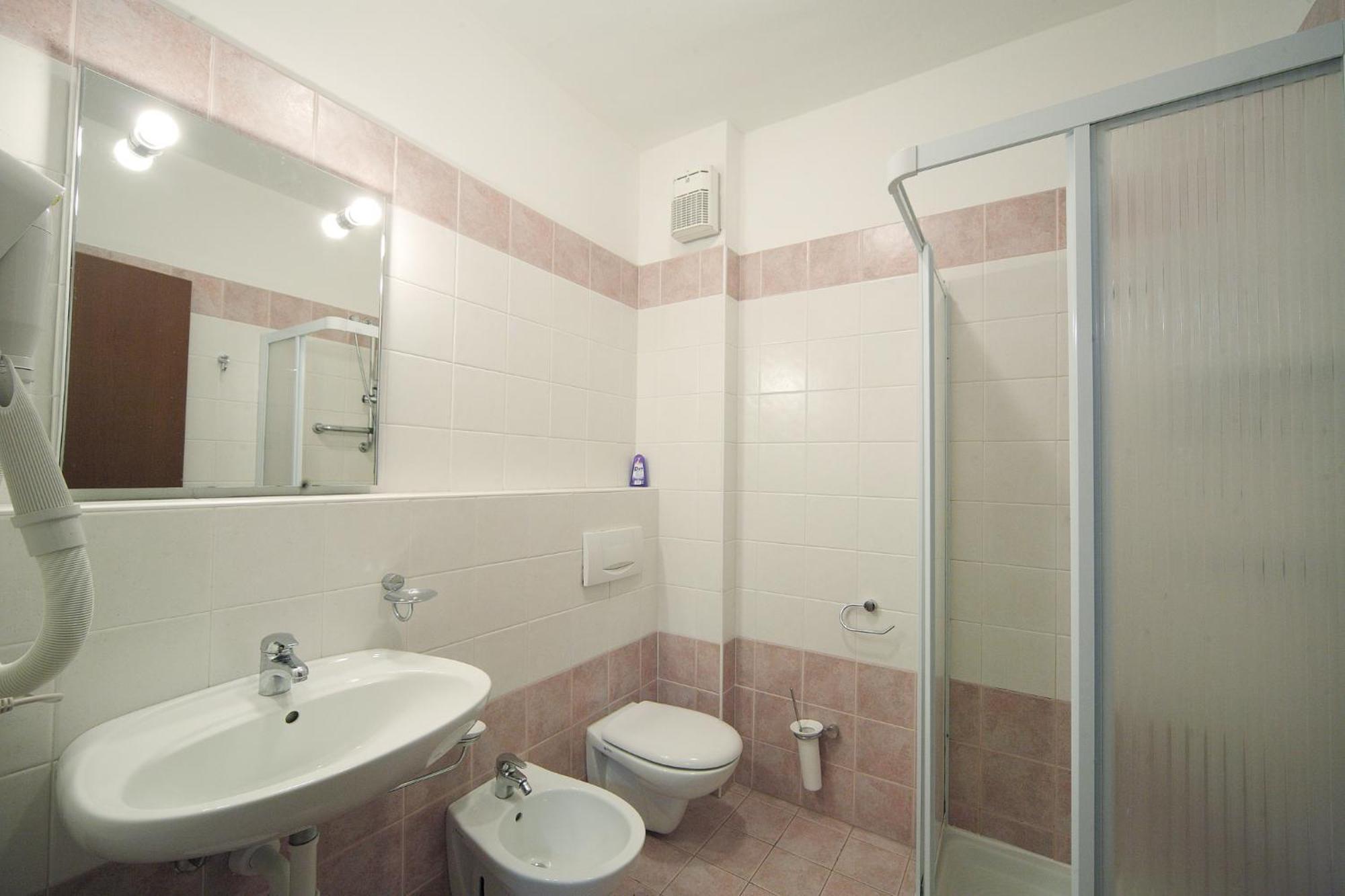 Residence Isolino Verbania Ngoại thất bức ảnh